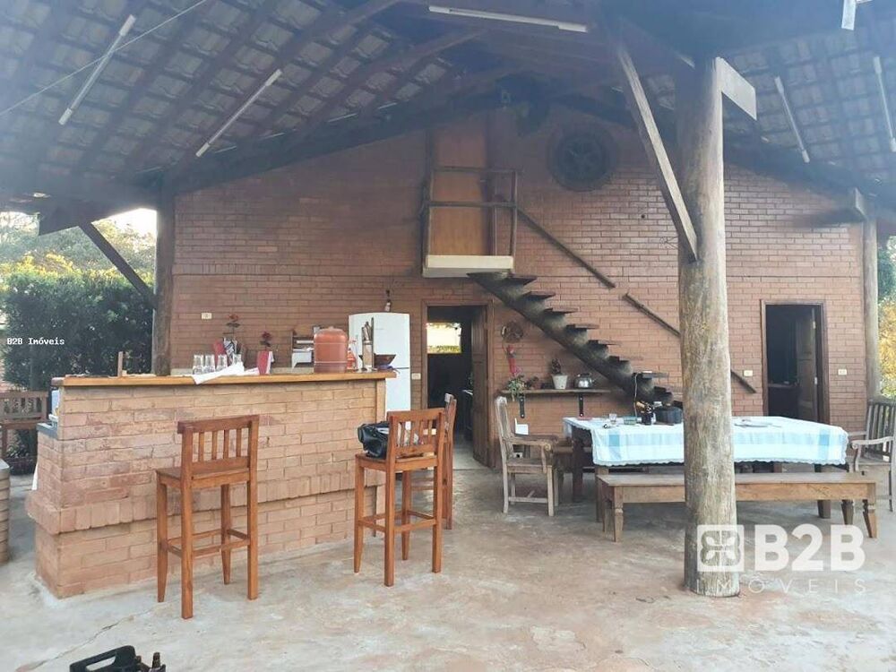 Chácara à venda com 2 quartos, 165m² - Foto 4
