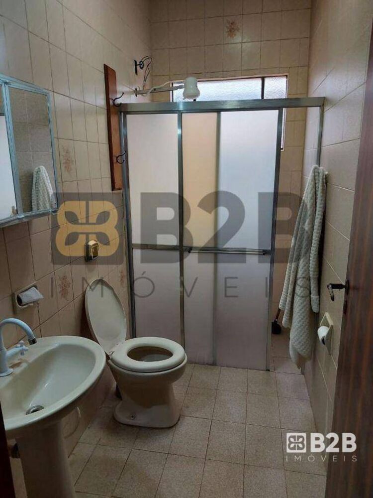 Casa à venda com 5 quartos, 232m² - Foto 18