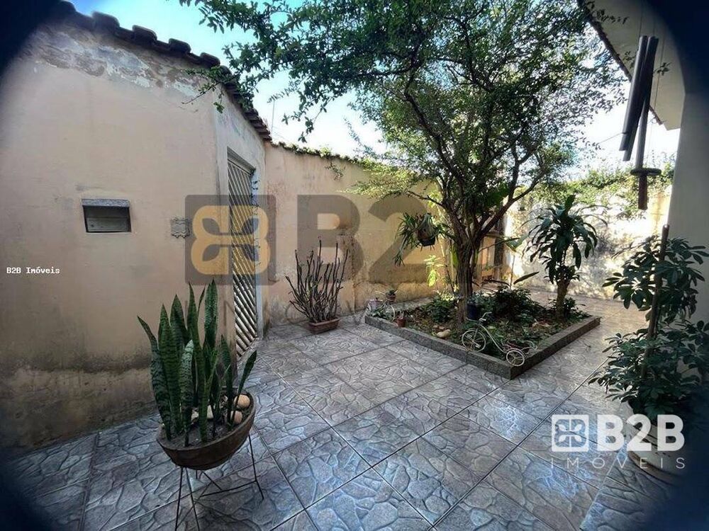 Casa, 3 quartos, 180 m² - Foto 1