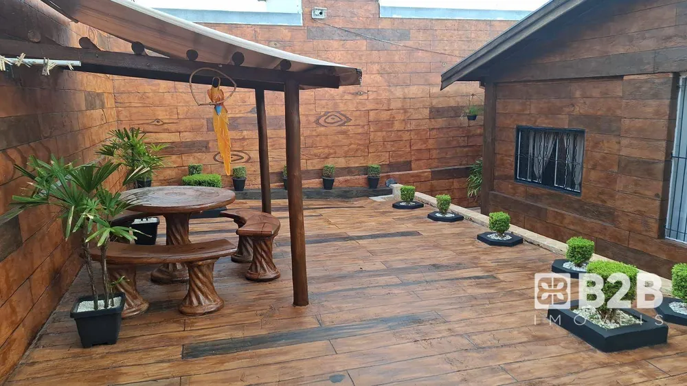 Casa, 5 quartos, 193 m² - Foto 2