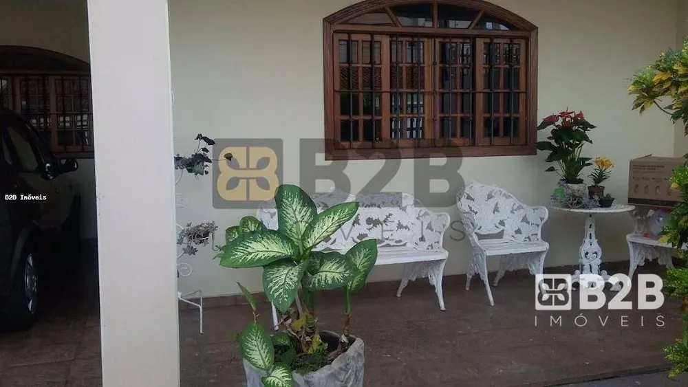 Casa, 3 quartos, 300 m² - Foto 1