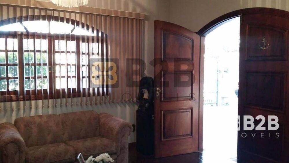Casa, 3 quartos, 300 m² - Foto 1