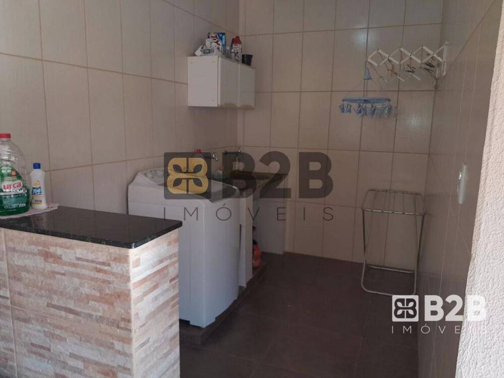 Casa, 3 quartos, 249 m² - Foto 2