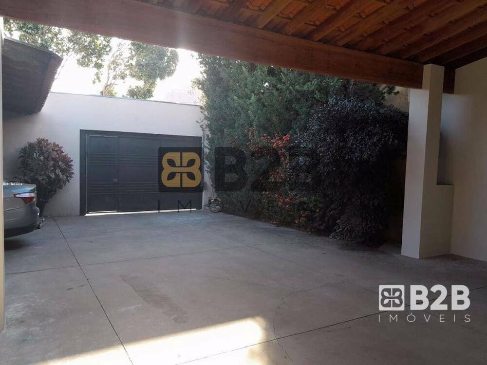 Casa, 3 quartos, 249 m² - Foto 1