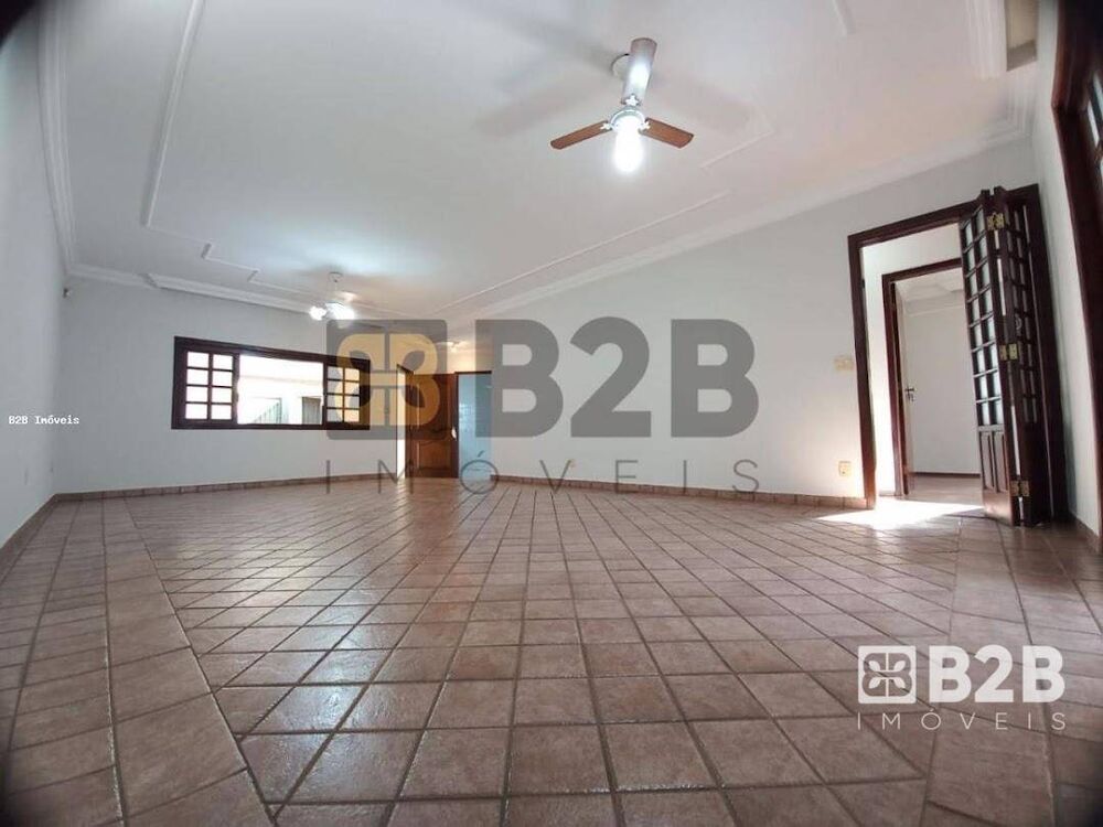 Casa, 3 quartos, 200 m² - Foto 2