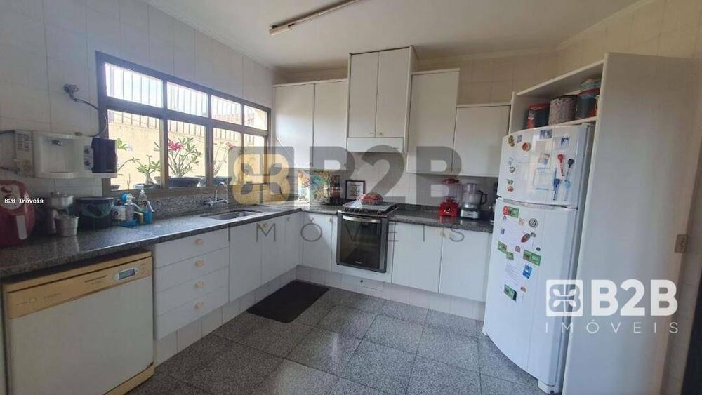 Casa, 4 quartos, 224 m² - Foto 3