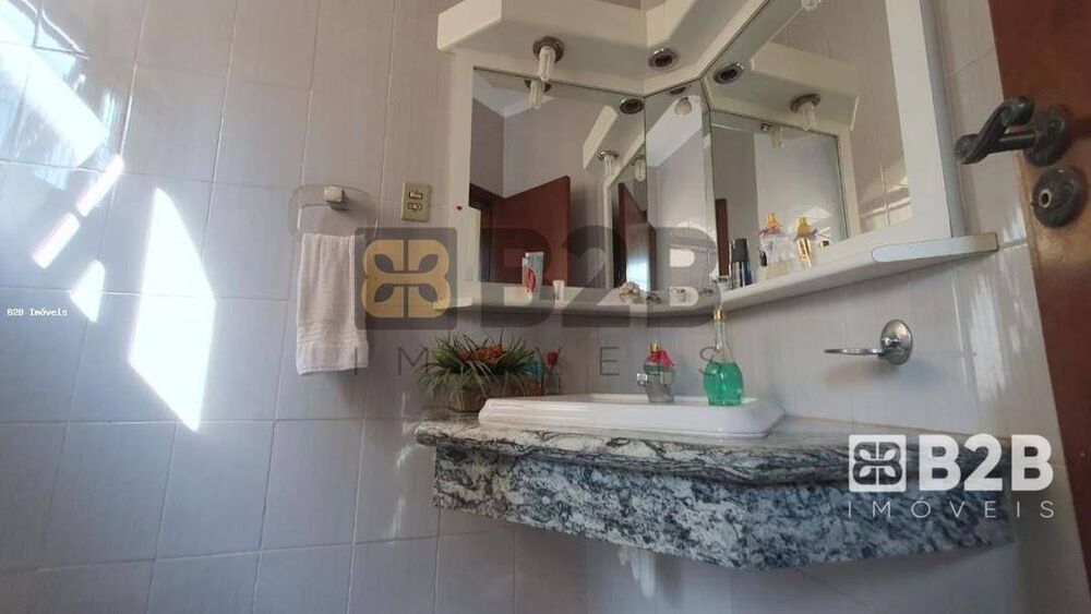 Casa, 4 quartos, 224 m² - Foto 8