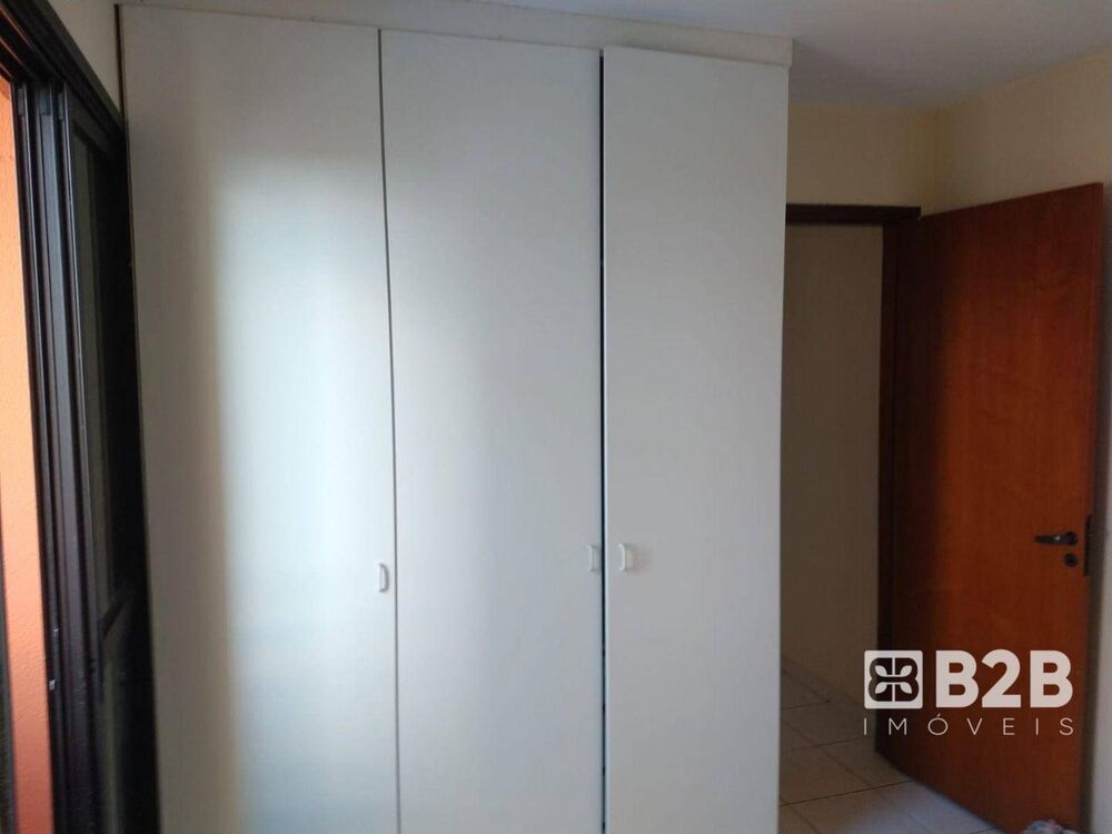 Apartamento à venda com 2 quartos, 76m² - Foto 18