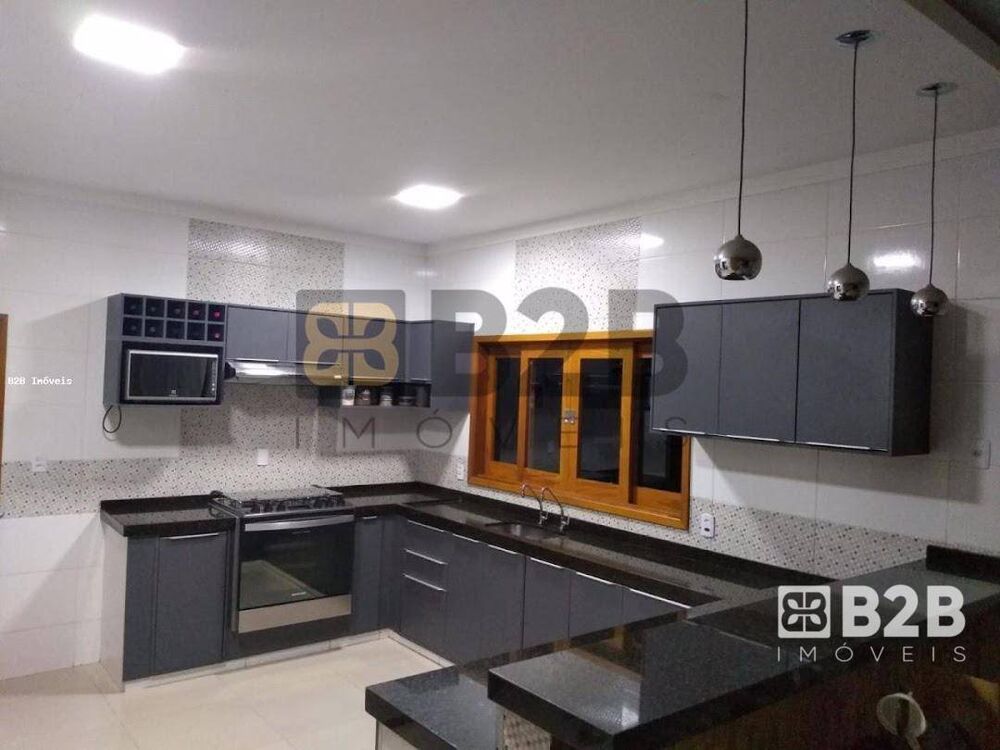 Casa à venda com 3 quartos, 400m² - Foto 11