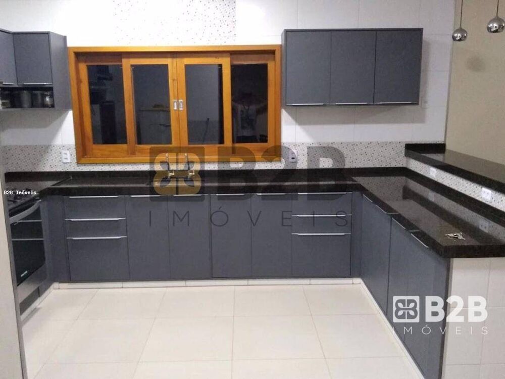 Casa à venda com 3 quartos, 400m² - Foto 15