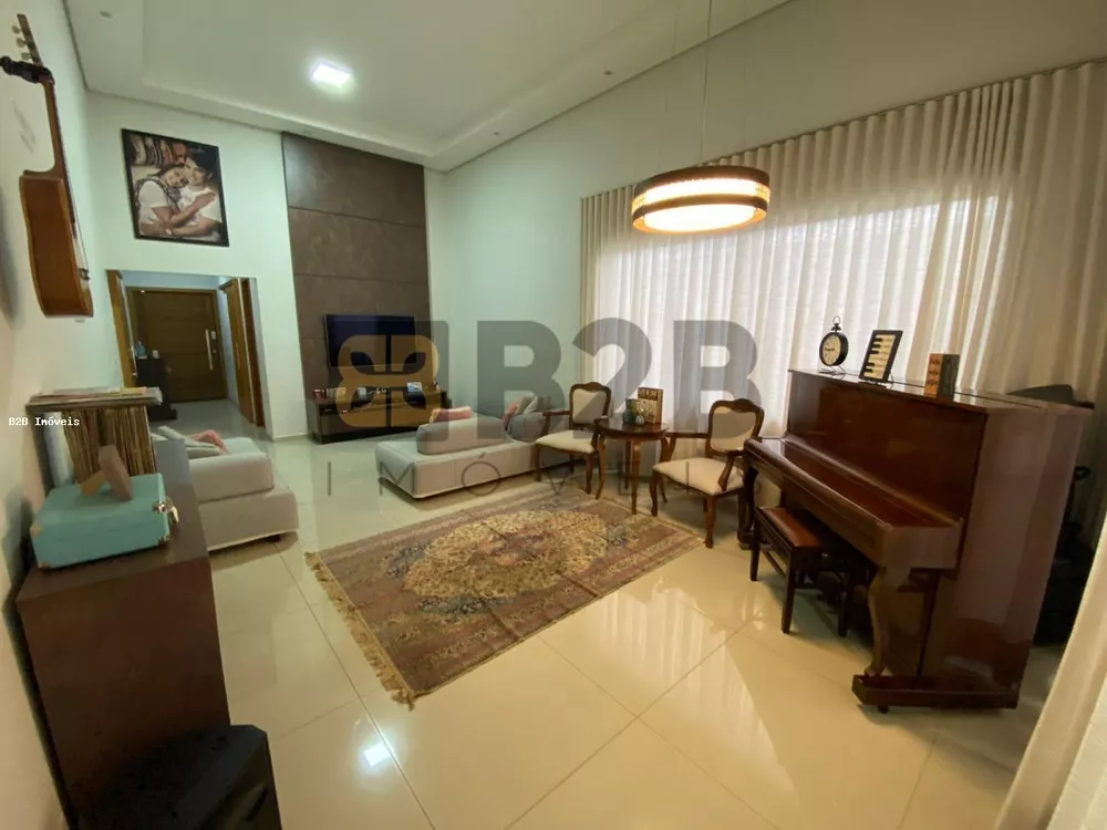 Casa de Condomínio à venda com 3 quartos, 202m² - Foto 2