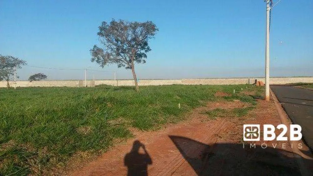 Loteamento e Condomínio, 250 m² - Foto 1