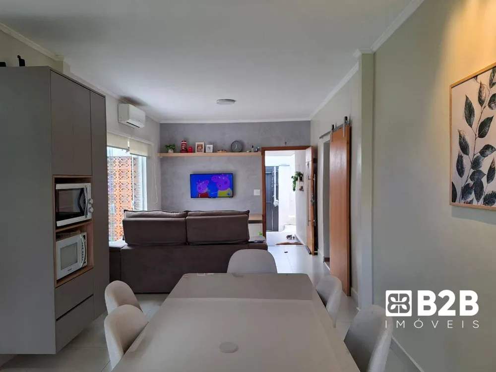 Casa, 4 quartos, 230 m² - Foto 3