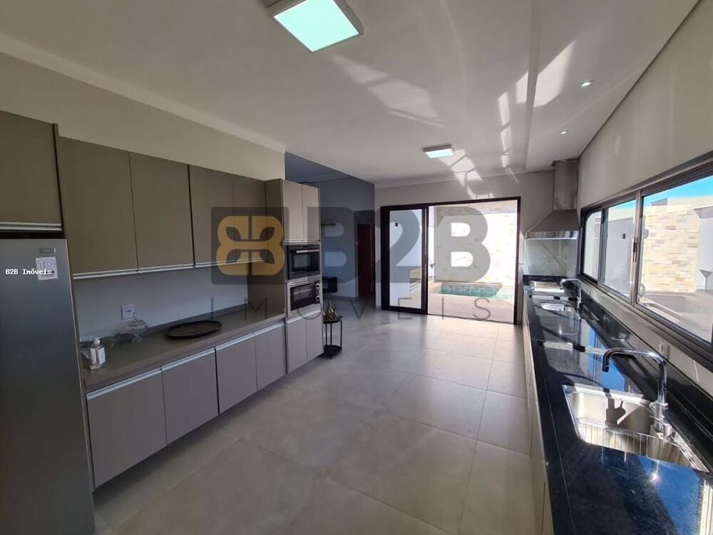 Casa de Condomínio à venda com 3 quartos, 180m² - Foto 1