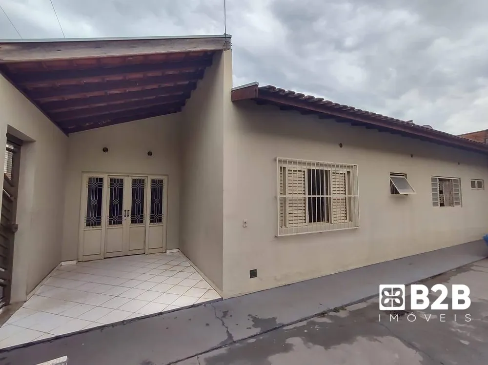 Casa, 2 quartos, 200 m² - Foto 2