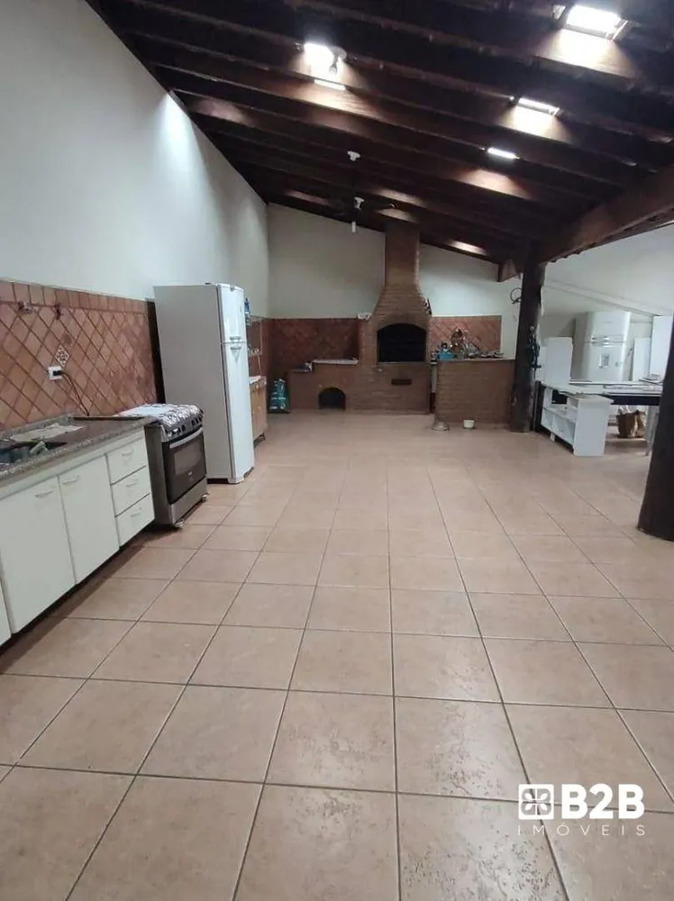 Casa, 2 quartos, 200 m² - Foto 1