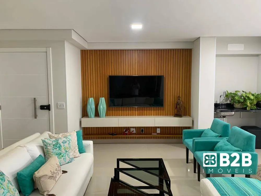 Apartamento, 3 quartos, 159 m² - Foto 2