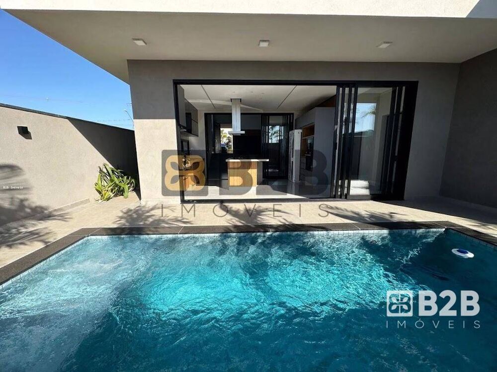 Casa de Condomínio à venda com 3 quartos, 200m² - Foto 2