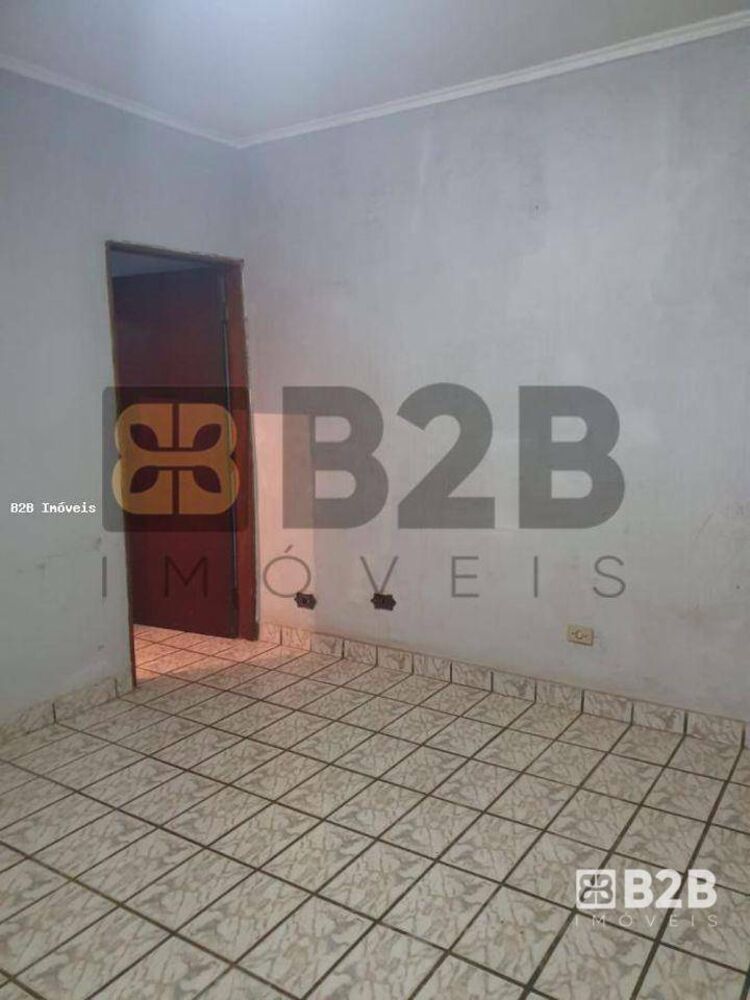 Casa à venda com 4 quartos, 298m² - Foto 4