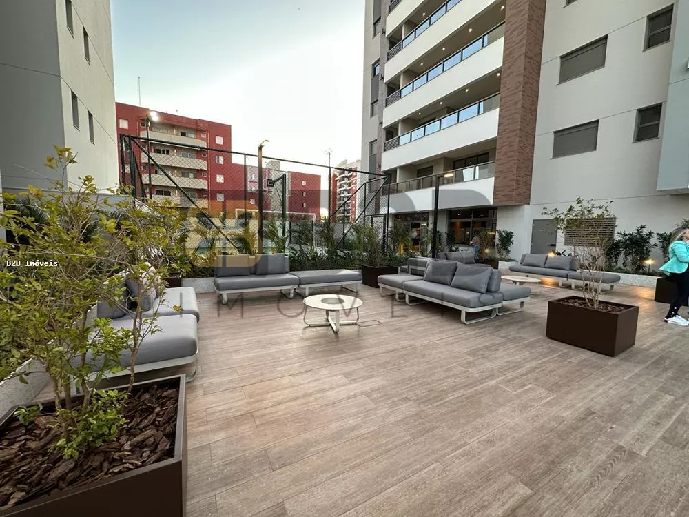 Apartamento à venda com 3 quartos, 117m² - Foto 3