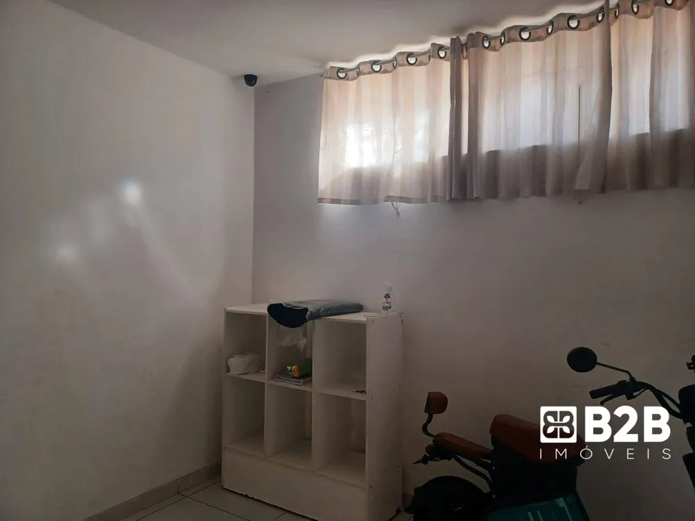 Casa, 5 quartos, 226 m² - Foto 8