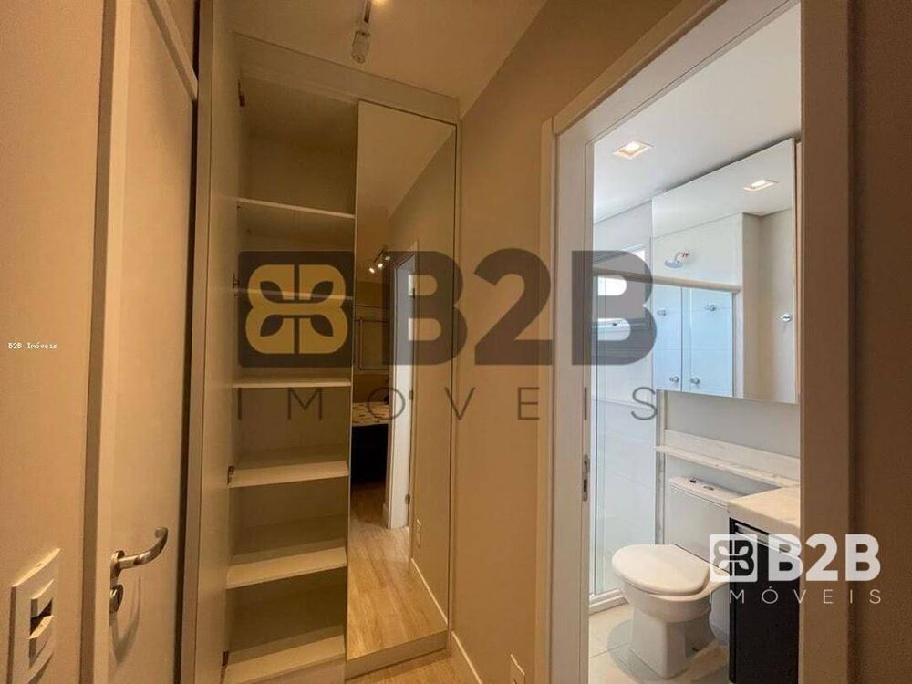 Apartamento para alugar com 1 quarto, 40m² - Foto 11