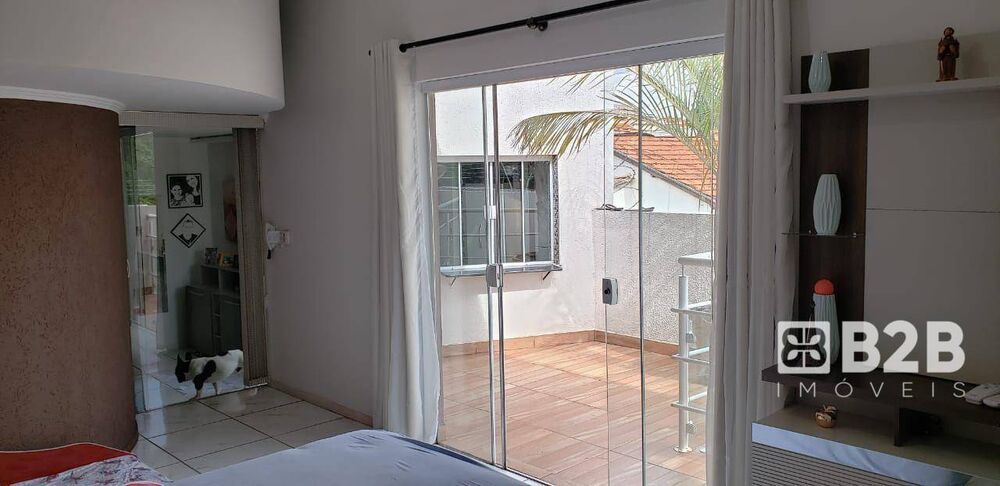 Casa, 330 m² - Foto 2