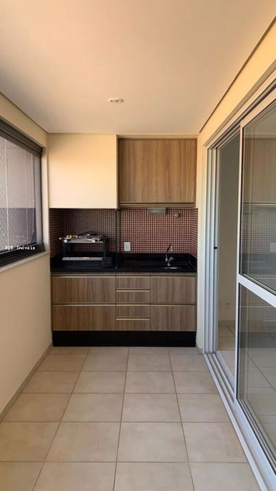 Apartamento à venda com 3 quartos, 85m² - Foto 3