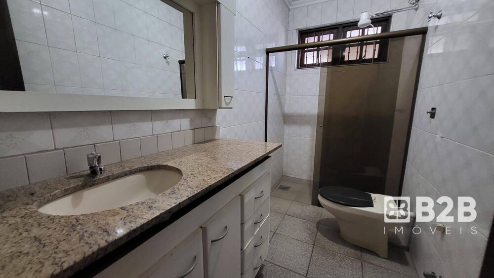 Casa para alugar com 6 quartos, 416m² - Foto 16