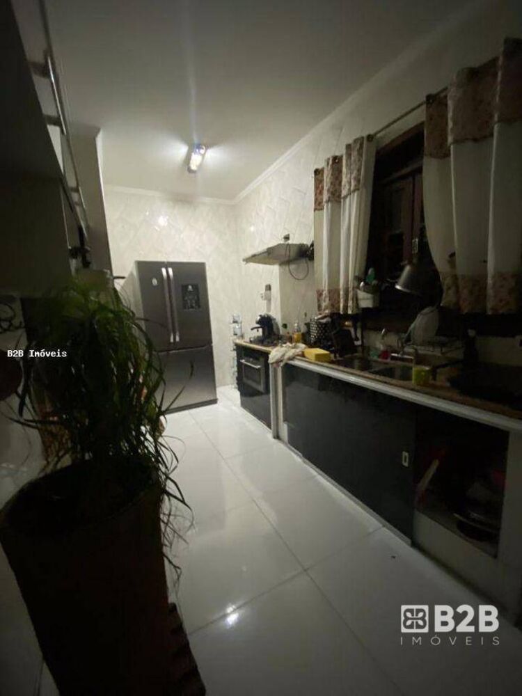 Casa, 2 quartos, 198 m² - Foto 4