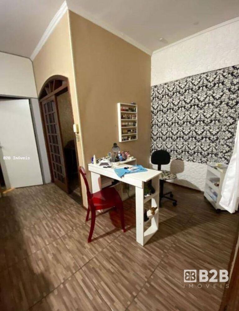 Casa, 2 quartos, 198 m² - Foto 3