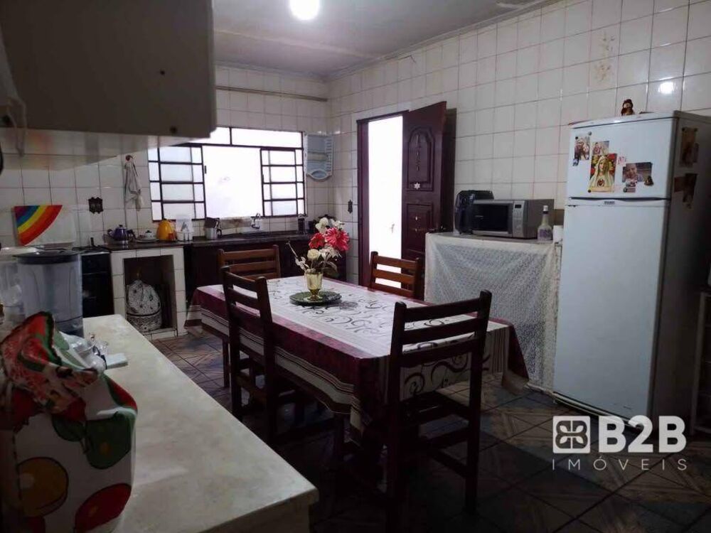 Casa, 3 quartos, 200 m² - Foto 8