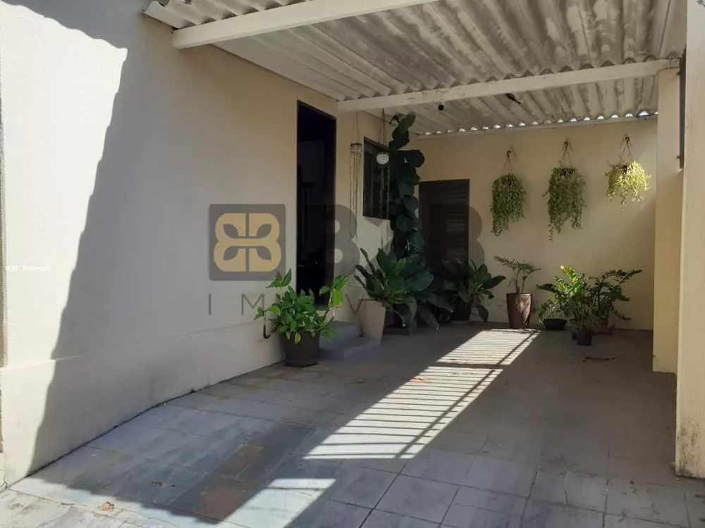 Casa à venda com 2 quartos, 80m² - Foto 3