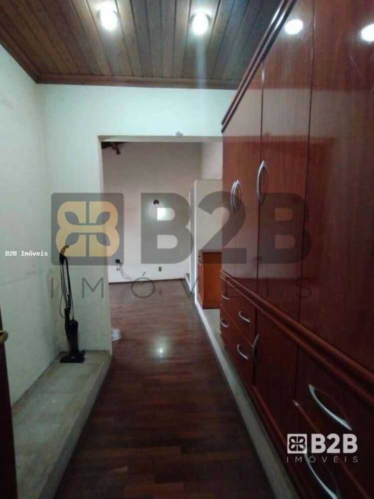 Casa à venda com 3 quartos, 380m² - Foto 20