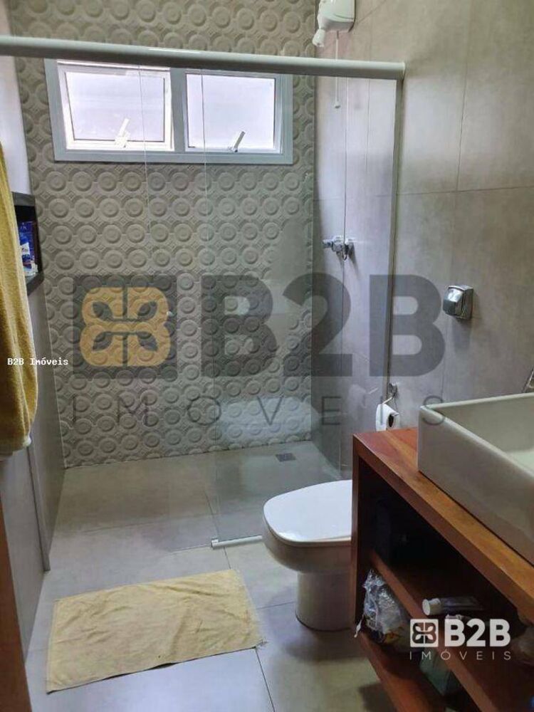 Casa, 3 quartos, 335 m² - Foto 2