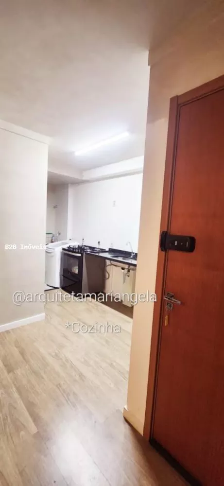 Apartamento à venda com 2 quartos, 68m² - Foto 2