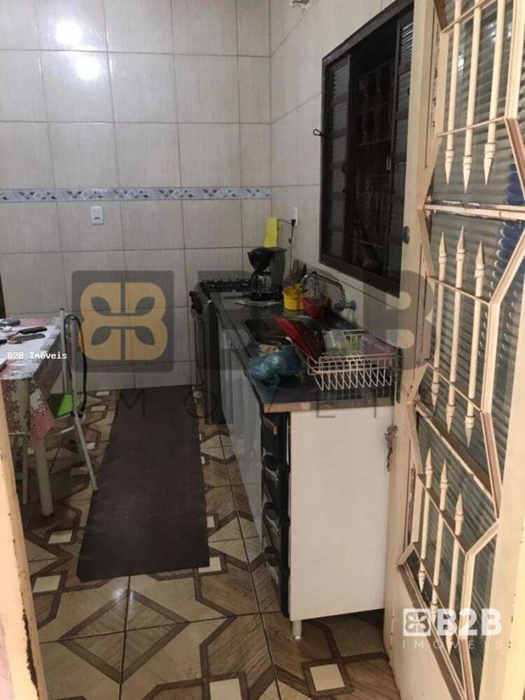 Casa, 3 quartos, 172 m² - Foto 2