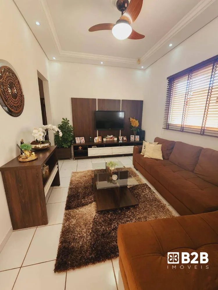 Casa, 3 quartos, 135 m² - Foto 2