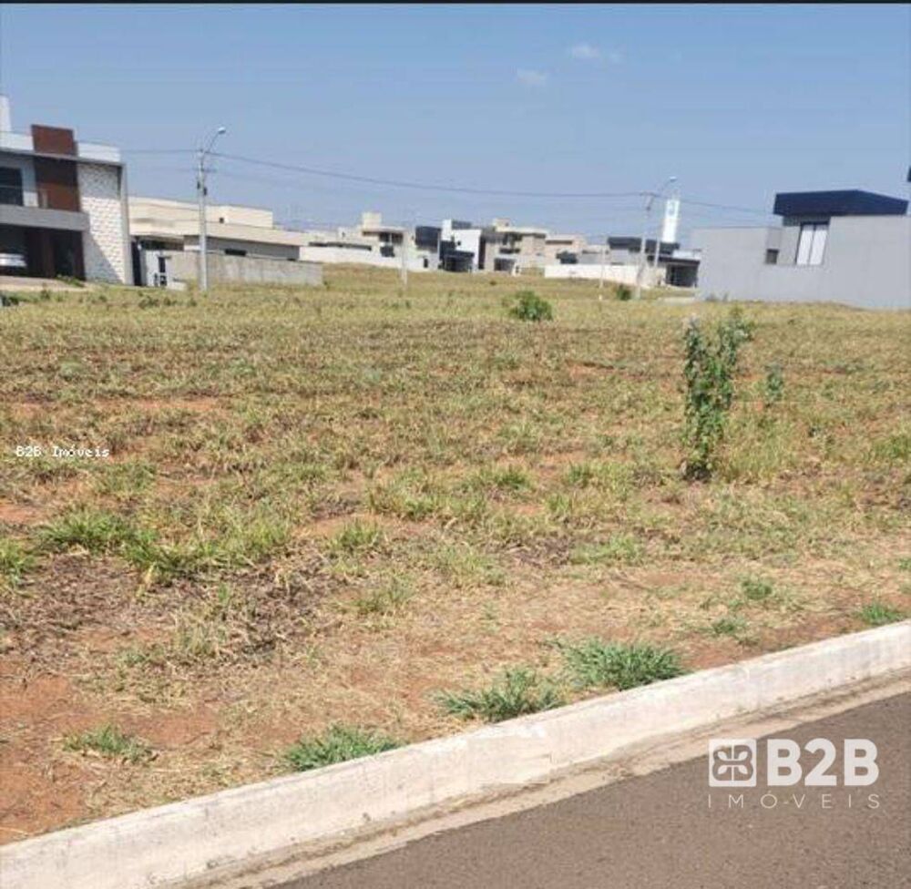 Loteamento e Condomínio, 300 m² - Foto 1