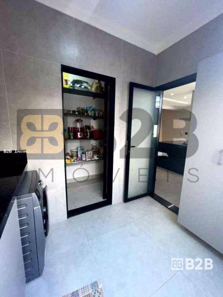 Casa à venda com 3 quartos, 285m² - Foto 11