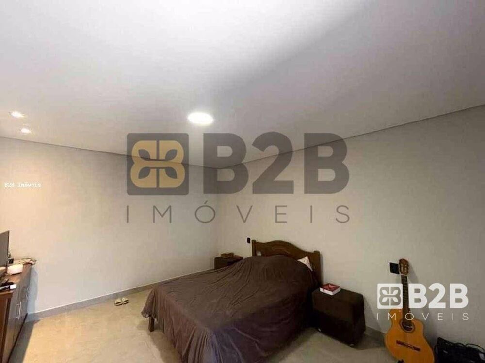 Casa à venda com 3 quartos, 285m² - Foto 15