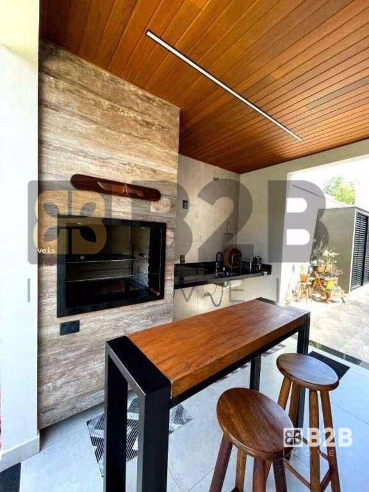 Casa à venda com 3 quartos, 285m² - Foto 9