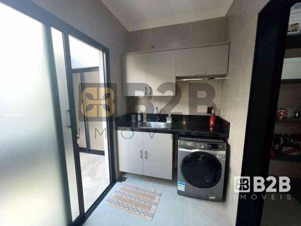 Casa à venda com 3 quartos, 285m² - Foto 12