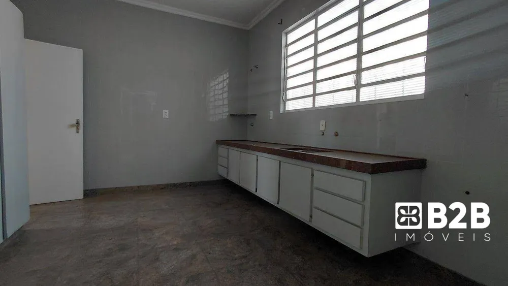 Casa, 3 quartos, 195 m² - Foto 2