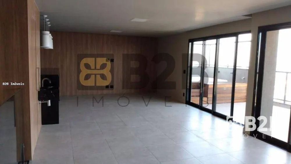Cobertura, 3 quartos, 203 m² - Foto 2