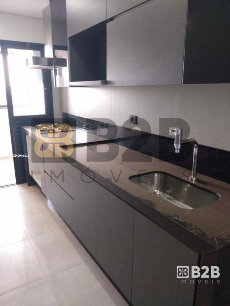 Cobertura, 3 quartos, 203 m² - Foto 2