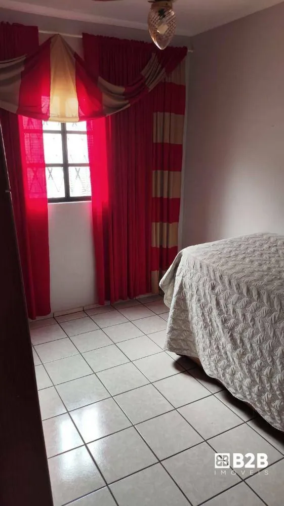 Casa, 3 quartos, 202 m² - Foto 3
