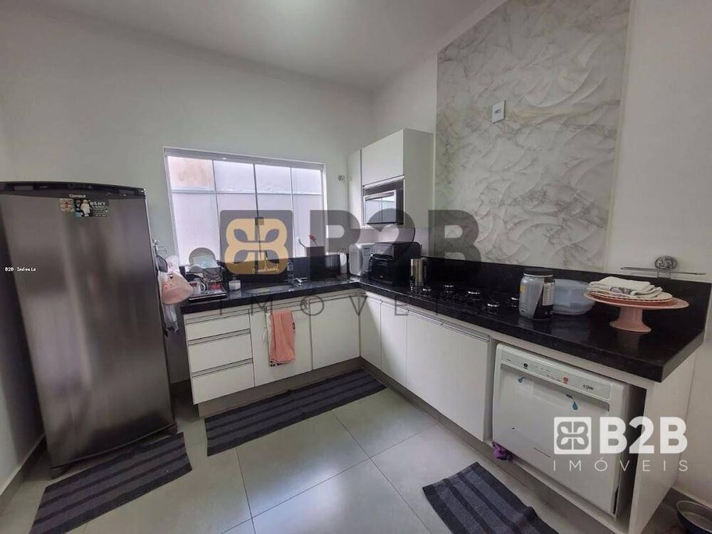 Casa à venda com 3 quartos, 129m² - Foto 4