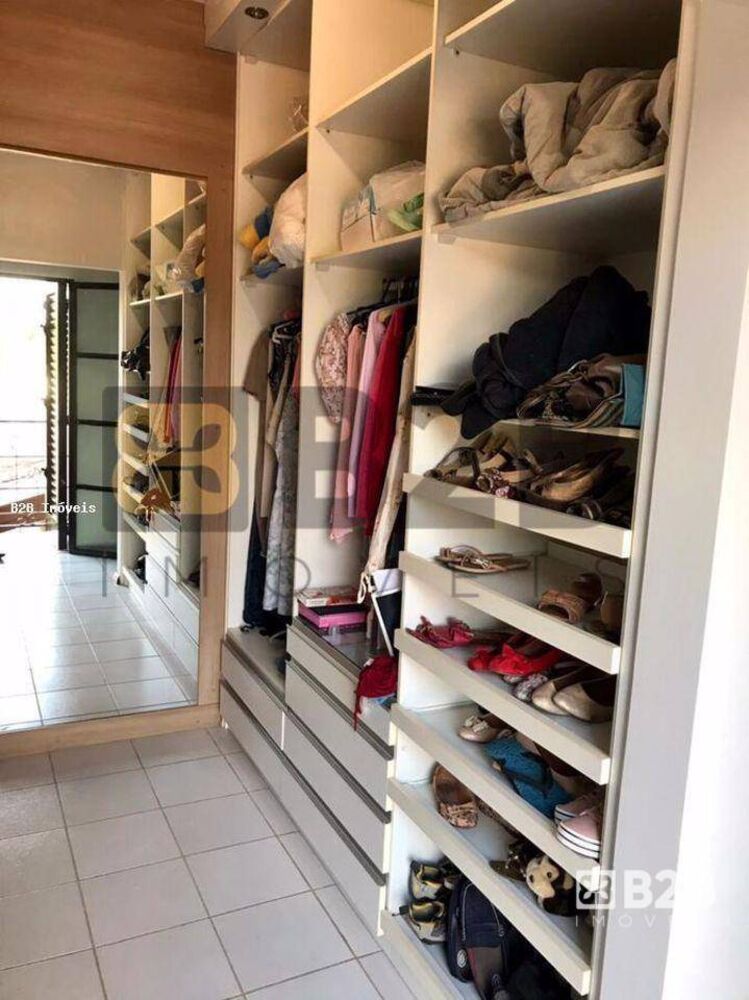 Casa à venda com 4 quartos, 386M2 - Foto 3