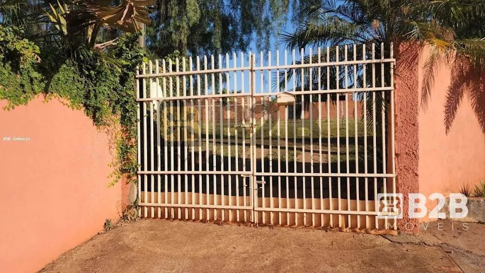 Chácara, 4 quartos, 1100 m² - Foto 1